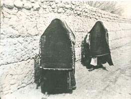 Паранджа-одежда  женщин-мусульманок начала ХХ века